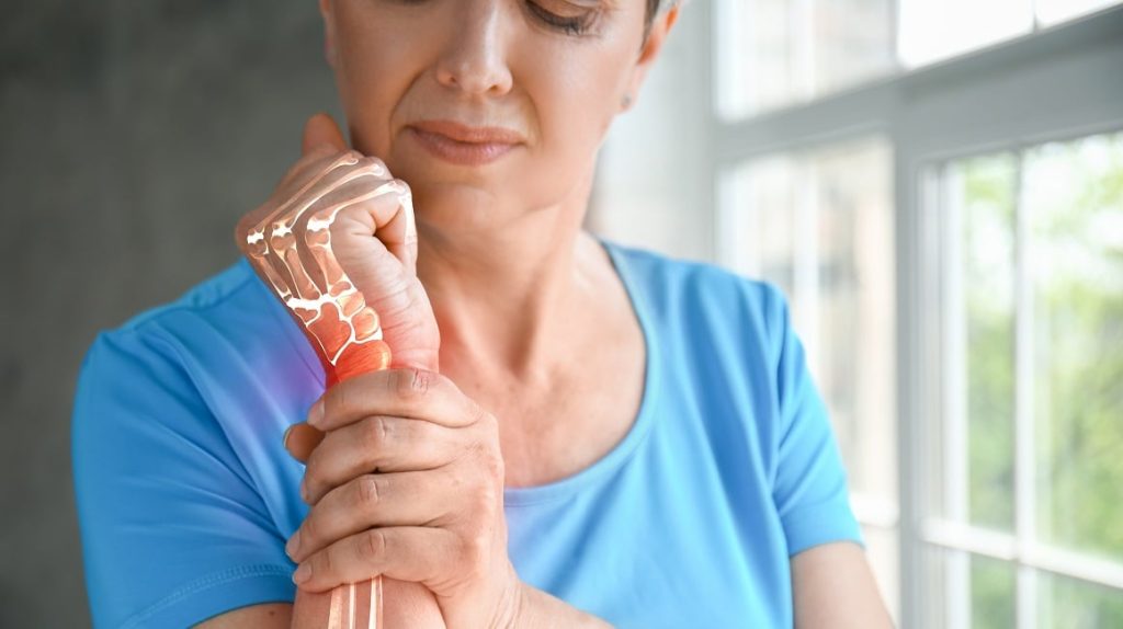Zaustavite osteoporozu dok još možete: Ishrana koja spašava kosti u menopauzi!