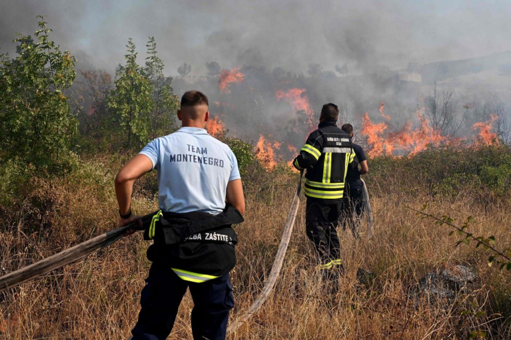 Vatra prijeti domovima: Kuče ponovo u plamenu, proglašen Dan žalosti