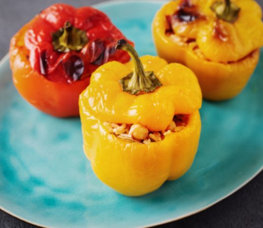 Sočne posne punjene paprike sa leblebijom – mediteranski specijalitet za leto i slave Posne punjene paprike sa leblebijom