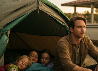 Moji dečaci misle da kampujemo — Ali ne znaju da smo beskućnici.