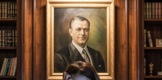 Pet godina je radila kao bebisiterka ne znajući da je dečak koga čuva zapravo njen davno ukradeni sin.