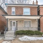 ODLUČILA JE DA PRODA KUĆU U 97. GODINI: Kada je agent ušao unutra, nije vjerovao šta vidi, POGLEDAJTE KAKO IZGLEDA