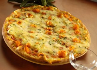 NAZVALA POLICIJU I NARUČILA PICU SA FEFERONIMA! Žena je bila uporna da naruči HRANU, a onda je usledila AKCIJA SPASAVANJA