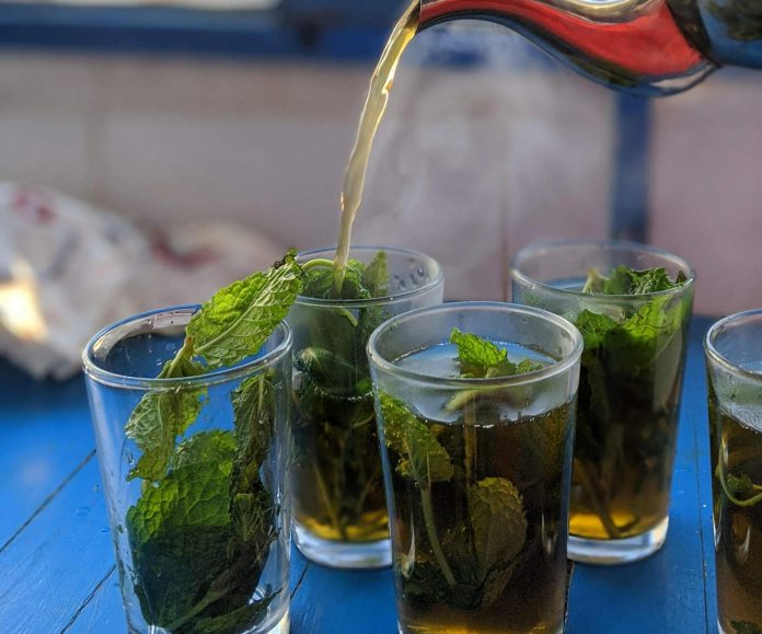 ČAJ KOJI OBNAVLJA SLUZNICU ŽELUCA I USPJEŠNO POMAŽE KOD ŽELUČANIH TEGOBA! - featured image