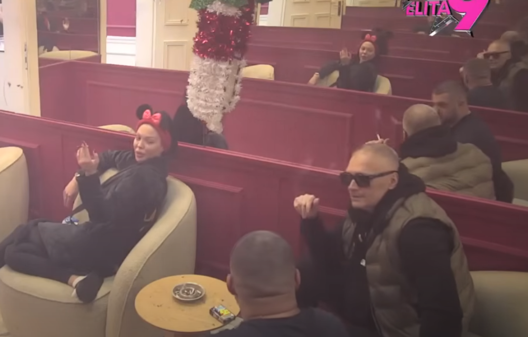 SKANDAL U ZADRUZI: Maja Marinković traži zabranu prilaska Asminu Durdžiću – ne prestaje da je gnjavi! SKANDAL U ZADRUZI: Maja Marinković traži zabranu prilaska Asminu Durdžiću – ne prestaje da je gnjavi!