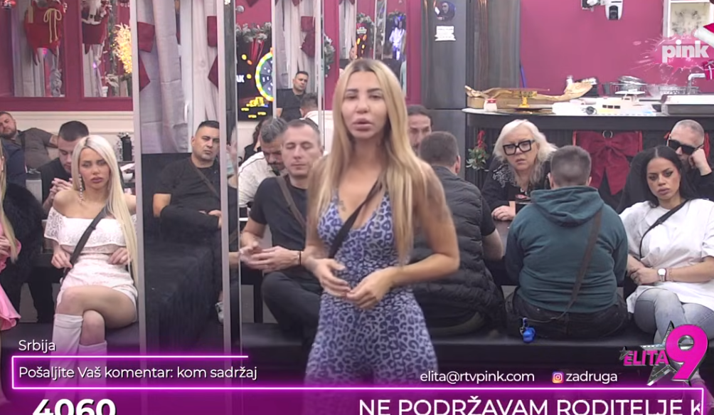 Potpuni slom uživo: Aneli Ahmić udaljena iz programa zbog incidenta Potpuni slom uživo: Aneli Ahmić udaljena iz programa zbog incidenta