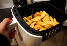 Masna vam je friteza zbog konstantne pripreme hrane: Za čišćenje vam je potrebna ova namirnica