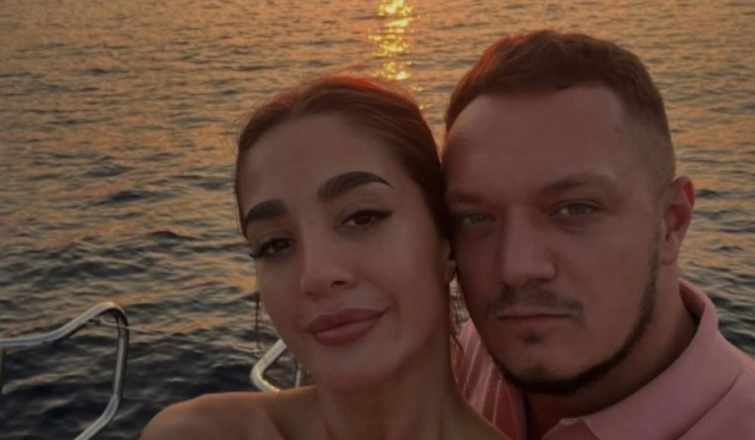 Raskid koji je šokirao fanove: Evo zašto su Anđela i Gastoz stavili tačku na ljubav Raskid koji je šokirao fanove: Evo zašto su Anđela i Gastoz stavili tačku na ljubav