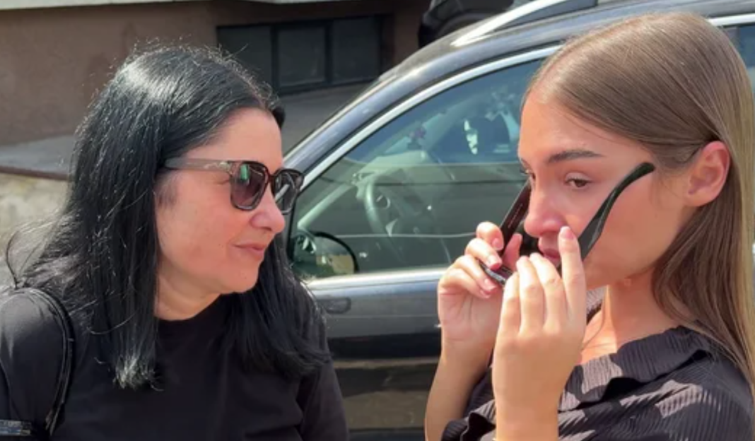 Sarina majka se hitno oglasila, ustala protiv Saleta! Drama u 'Eliti' eskalirala – suze, uvrede i obračuni! Sarina majka se hitno oglasila, ustala protiv Saleta! Drama u 'Eliti' eskalirala – suze, uvrede i obračuni!