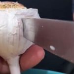 Najeli ste se belog luka? Samo uzmite 1 sitnicu i neprijatan zadah nestaje brzo