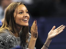 DETALJ NA RUCI JELENE ĐOKOVIĆ IZAZVAO VELIKU PAŽNJU: Ovo se nosi u Srbiji, deo je OBIČAJA, a mnogi ne znaju PRAVO ZNAČENJE (FOTO)