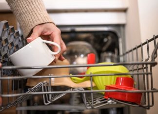 Kako da uštedite struju i operete sudove bolje: Najvažniji deo mašine morate da čistite redovno
