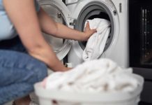 Posivjeli veš postaće bijel kao snijeg već nakon prvog pranja: SAMO STAVITE 1 STVARČICU U VEŠ MAŠINU