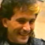 Bosanskom pevaču u ratu srušili kuću do temelja: Vesna Zmijanac ga ludo volela i posvetila mu najveći hit, on ljubavnici napravio dete pa morao da traži DNK