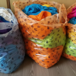 Bratova žena mi je odlučila pokloniti dječje stvari. Kad sam otvorila paket, skoro sam se onesvijestila, kosa mi se digla na glavi od šoka…