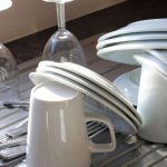 Ovo malo ko zna: Evo zašto čaše nikada ne smete okretati naopako posle pranja