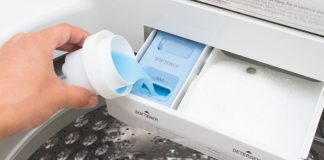 Koristite omekšivač pogrešno i tako ga trošite uzalud: Veš brzo gubi miris zbog ovih grešaka