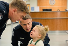 Devojčica došla u policiju da prizna „zločin“ – ono što je rekla rasplakalo je sve prisutne