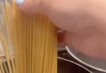 Mnogi ljudi stavljaju ulje u vodu kada kuvaju tjesteninu, evo zašto je to pogrešno