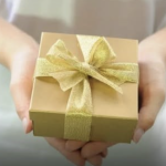 Nikada ne poklanjajte ovu stvar: Vjeruje se da time predajete svoju sreću njima, a sebi siromaštvo