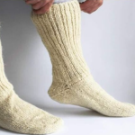 DA LI NOSITE U KUĆI VUNENE ČARAPE? Evo šta vam znači za zdravlje, OVO MALO KO ZNA