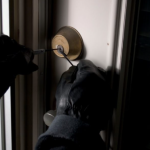 NA 0V0 MJEST0 VlŠE NEM0JTE 0STAVLJATl SV0JE DRAG0CJEN0STl: Lopovi prvo provjere ovih 5 mjesta u vašem domu