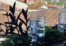 Zašto se plastične boce sve češće viđaju na balkonima? Razlog je vrlo praktičan