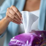 Ovo svi rade pogrešno u kući: 6 stvari koje nikada ne smete da čistite dezinfekcionim maramicama