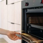 Koju rešetku odabrati: Radite ovu katastrofalnu grešku u pećnici svaki dan, zato vam ručak propada