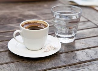 Doktor upozorio: Piti kafu u ovo vrijeme nije dobra ideja