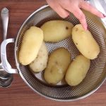 Liječnik upozorio: Ako primijetite jednu stvar na krompiru, nipošto ga nemojte jesti