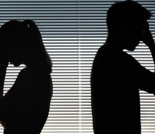 Kojih 5 laži vas drži u toksičnoj vezi? Ako pazite na svaku reč a osećate krivicu, to nema veze sa ljubavlju