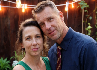 Udala sam se za prijatelja mog oca… a onda sam prve noći čula nešto što me zaledilo