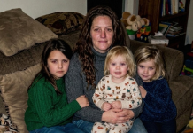 Odgojila sam tri kćerke svog brata — siročad — punih 15 godina. Prošle sedmice mi je dao zapečaćenu kovertu koju nisam smjela otvoriti pred njima.