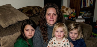 Odgojila sam tri kćerke svog brata — siročad — punih 15 godina. Prošle sedmice mi je dao zapečaćenu kovertu koju nisam smjela otvoriti pred njima.