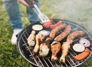 Malo ljudi zna: zašto trljati češanj češnjaka po roštilju prije pečenja roštilja? | Rain proizvodi Rain proizvodi