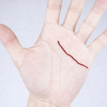 Samo neki ljudi imaju ovu liniju: nećete vjerovati što ona značI