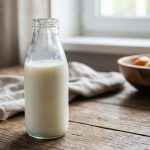 Sirovo mlijeko popularnije je no ikad – ali zato je zabranjeno u supermarketima