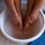 SVAKO VECE POTOPITE STOPALA U OVU VRUCU KUPKU, CUDO JE ZA IMUNITET: Stari kineski lijek stiti od virusa, a i PODMLAĐUJE