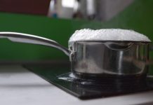 Prokuhajte omekšivač sa kašikom sode bikarbone: TRIK za koji niste imali pojma koliko vam je potreban