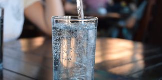 Volite mineralnu vodu? Dijetetičari otkrivaju kako utječe na naše zdravlje