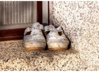 Nema gore nesreće nego ako pred vratima imate ovo: Veruje se da donosi bedu i siromaštvo u kuću