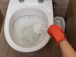 Opasnost po zdravlje ‘vreba‘ iz predmeta kojeg stalno koristite u WC-u, ovako ćete to spriječiti