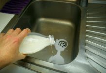 Svi bacaju pokvareno mleko, a ne znaju da je pravo zlato: Razlika se vidi odmah!