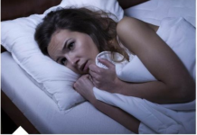 Ponekad se naglo trznete dok padate u san? Evo zašto vam se to događa