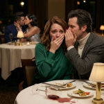 Moj muž mi je poslao poruku: “Sretna godišnjica, ljubavi. Zaglavio sam na poslu.” Ali ja sam već bila tamo — gledala kako ljubi drugu ženu.