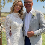 Udala sam se za bogatog djeda svoje najbolje prijateljice zbog finansijske sigurnosti — a na našoj bračnoj noći, pogledao me i rekao: „Sada kada si moja žena… konačno ti mogu reći istinu.“