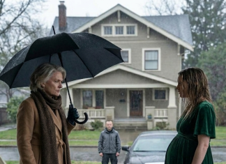 Moj muž me izbacio iz kuće i zaključao vrata, a ja sam ostala da stojim na kiši—bosa, s trudničkim stomakom. Ali kada je stigla moja bogata baka, zagrlila me je i tiho rekla: „Pobrinut ću se da tvoj muž zažali zbog svega“ 😯😢