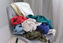 Svu odjeću gomilate na jednom stolcu u sobi? Evo što o ovoj ‘ružnoj‘ navici kažu psiholozi