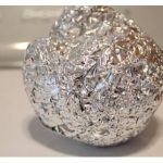 Prije spavanja uvijek stavi ALU F0LIJU ISP0D KREVETA: Kad čujete ZB0G ČEGA- uvijek ćete to raditi!